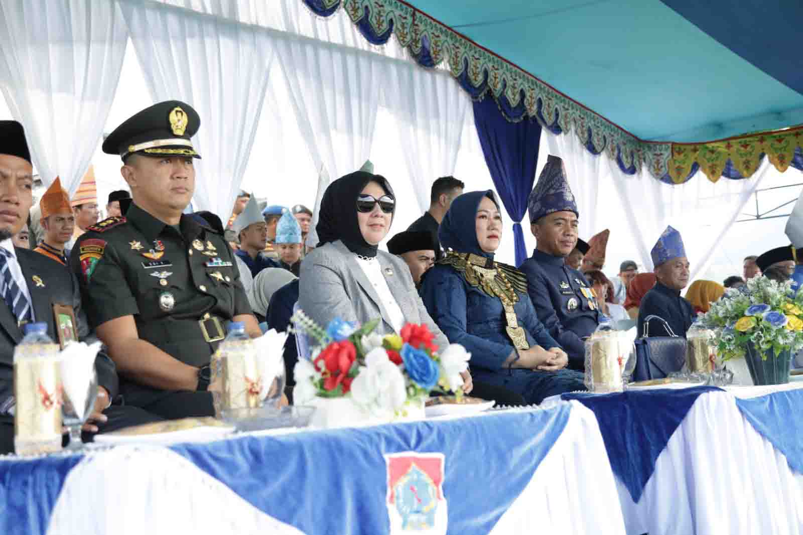 Peringatan HUT Ke-15 Kabupaten Bolaang Mongondow Timur: Wali Kota Tatong Bara Hadiri Upacara